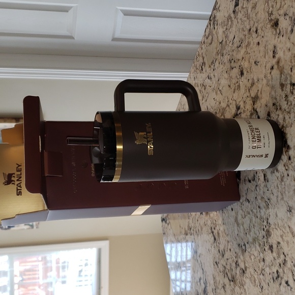 Stanley Other - Stanley Chocolate Gold Quencher H2.0 Tumbler